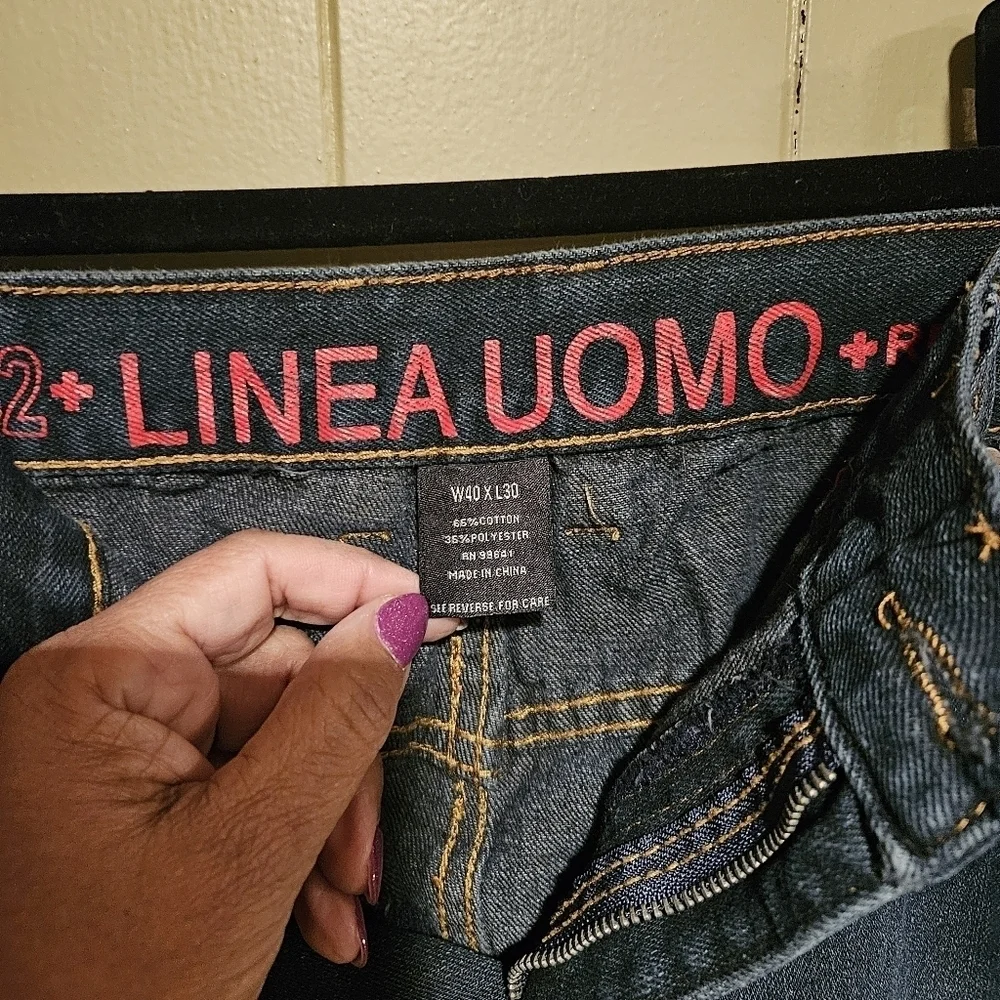 Linea Uomo Jeans, Mens. Size 40x30, Medium Wash, Relaxed Fit